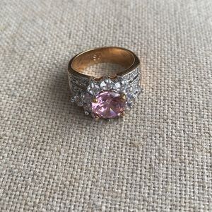 Beautiful crystal ring